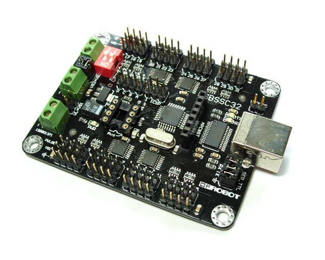USB版32路舵机控制板(SKU:DRI0005) USB版32路舵机控制板(SKU:DRI0005)